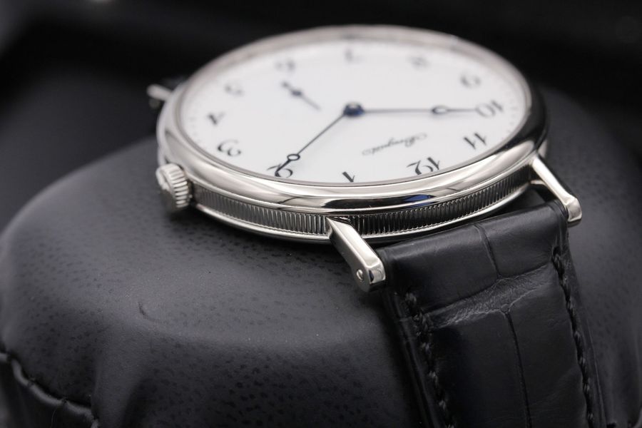 Breguet Classique 7147BB/29/9WU